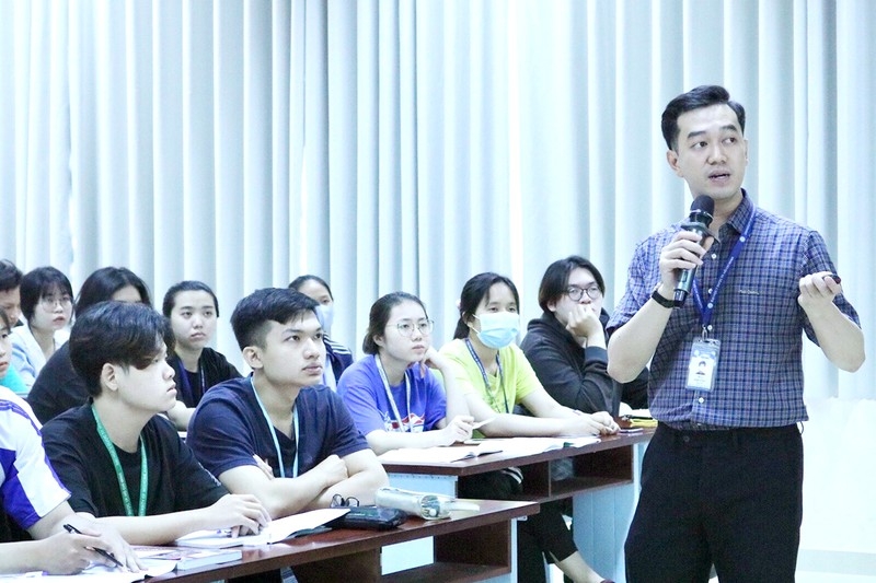 Bác sĩ Việt Nam đầu tiên tham gia tổ chức WAO của thế giới