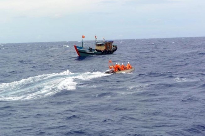 Một con tàu cùng 5 ngư dân mất liên lạc ở quần đảo Trường Sa