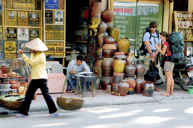 Những nghệ nhân giữ nghề trên phố cổ Hà Nội