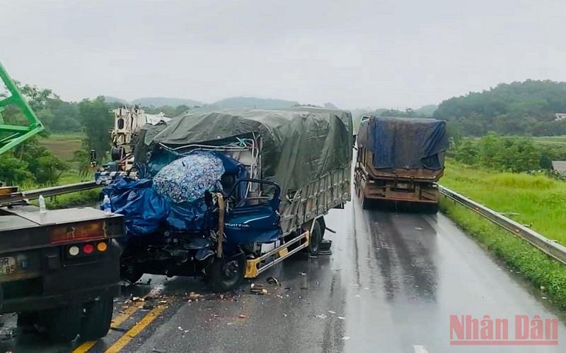 Tai nạn giao thông trên cao tốc Nội Bài-Lào Cai khiến một người tử vong