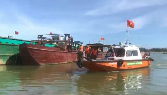 Huế: Điều tra vụ va chạm tàu khiến 3 ngư dân thiệt mạng