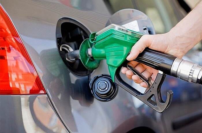 Giá xăng dầu giảm lần thứ 4 liên tiếp