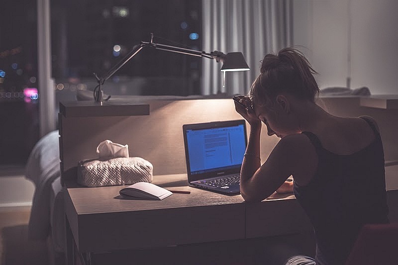 Thức khuya ảnh hưởng không tốt tới sức khoẻ